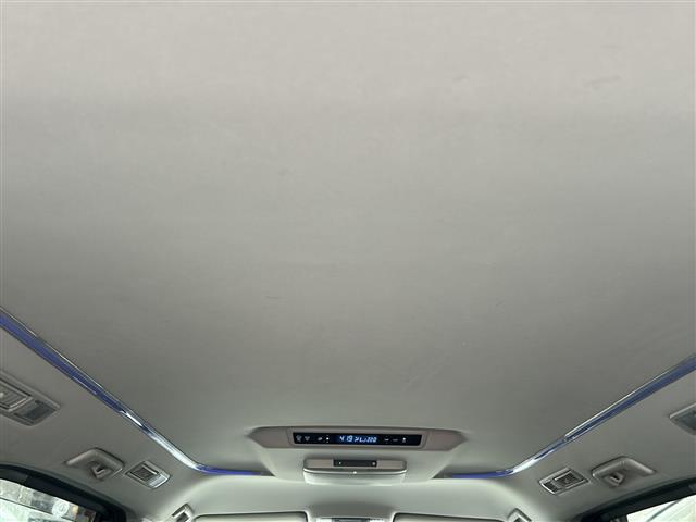 ヴェルファイア ２．５Ｚ　純正９インチナビ　フリップダウンモニター　両側パワースライドドア　バックカメラ　ＥＴＣ　コーナーセンサー　オートライト　電子サイドブレーキ　オートホールド　ＴＶ　Ｂｌｕｅｔｏｏｔｈ　ＣＤ　ＤＶＤ（28枚目）