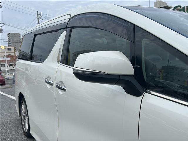 ヴェルファイア ２．５Ｚ　純正９インチナビ　フリップダウンモニター　両側パワースライドドア　バックカメラ　ＥＴＣ　コーナーセンサー　オートライト　電子サイドブレーキ　オートホールド　ＴＶ　Ｂｌｕｅｔｏｏｔｈ　ＣＤ　ＤＶＤ（41枚目）