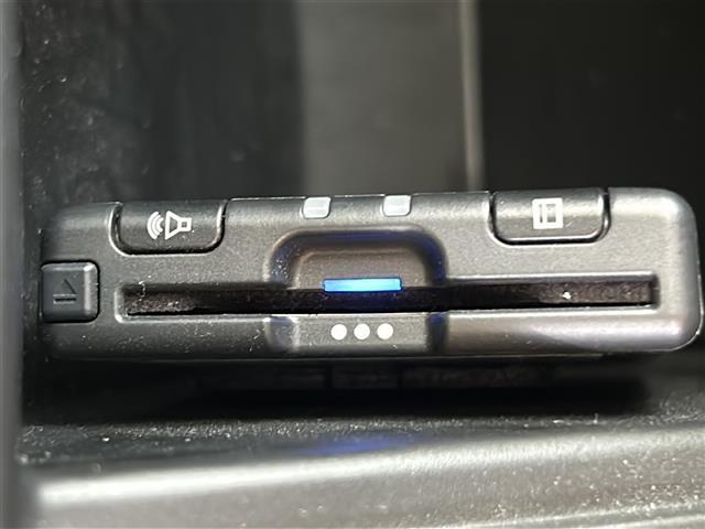 ジムニー ＸＣ　社外ディスプレイオーディオ　Ｂｌｕｅｔｏｏｔｈ　バックカメラ　ＥＴＣ　ドライブレコーダー　シートヒーター　オートライト　衝突軽減システム　レーンキープアシスト　ＬＥＤヘッドライト（7枚目）