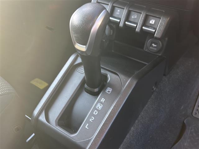 ジムニー ＸＣ　社外ディスプレイオーディオ　Ｂｌｕｅｔｏｏｔｈ　バックカメラ　ＥＴＣ　ドライブレコーダー　シートヒーター　オートライト　衝突軽減システム　レーンキープアシスト　ＬＥＤヘッドライト（19枚目）