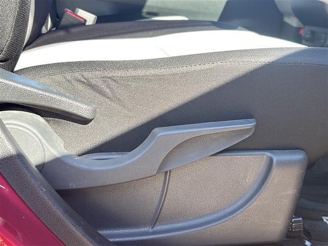 ピクシスエポック Ｇ　ＳＡＩＩＩ　ワンオーナー　禁煙車　純正オプションナビ　ＴＶ　Ｂｌｕｅｔｏｏｔｈ　ＣＤ　スマートキー　ＥＴＣ　ドライブレコーダー　ＬＥＤヘッドライト　バックカメラ　１４インチアルミホイール　トヨタセーフティセンス（16枚目）