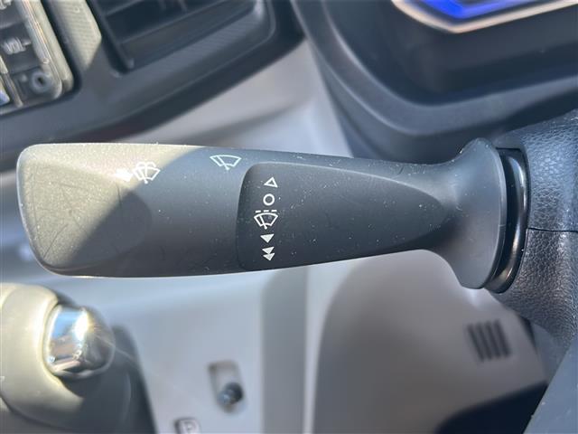 ピクシスエポック Ｇ　ＳＡＩＩＩ　ワンオーナー　禁煙車　純正オプションナビ　ＴＶ　Ｂｌｕｅｔｏｏｔｈ　ＣＤ　スマートキー　ＥＴＣ　ドライブレコーダー　ＬＥＤヘッドライト　バックカメラ　１４インチアルミホイール　トヨタセーフティセンス（17枚目）