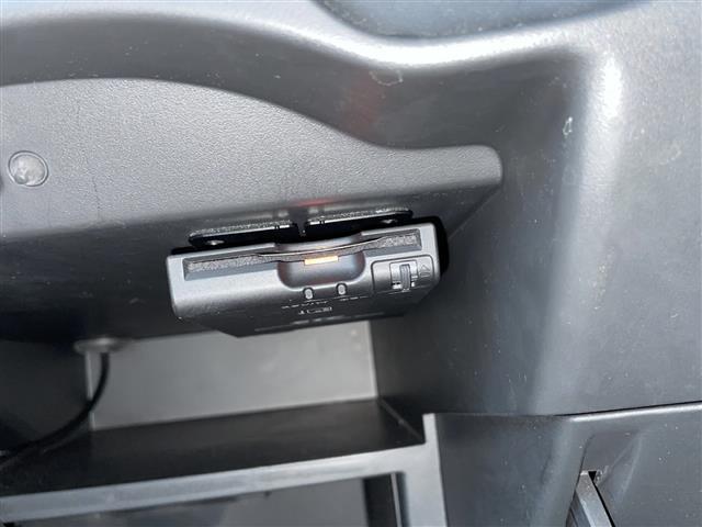 【　ＥＴＣ　】今やカーライフにおける重要性はナビにも匹敵するのではないでしょうか。セットアップを行うことで利用可能になります。