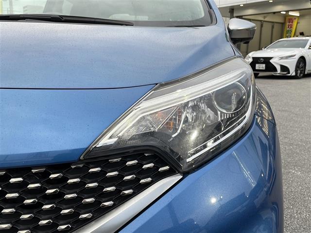 【　ＬＥＤヘッドライト　】悪天候や夜間の走行も視界良好で安心してお乗りいただけます。