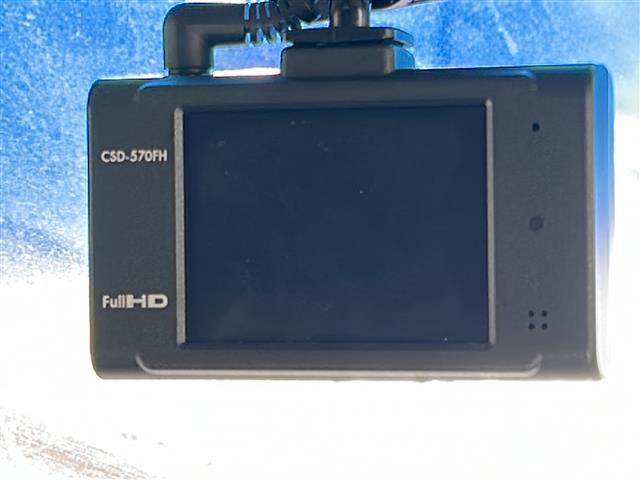 【　ドライブレコーダー　】運転中の記録を残します。事故などを起こした起こされた時の証拠を残します。
