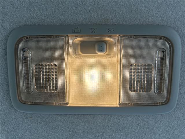 店舗にて現車の確認もいただけますので、お電話で在庫のご確認の上是非ご来店くださいませ！！！