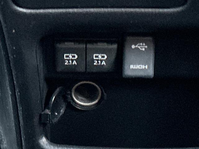 ヴォクシー ＺＳ　煌ＩＩ　純正ナビ　バックカメラ　ＥＴＣ　ドライブレコーダー　両側パワスラ　衝突被害軽減システム　コーナーセンサー　フリップダウンモニター　リアロールサンシェード　パドルシフト　ＴＶ　Ｂｌｏｏｔｏｏｔｈ（16枚目）