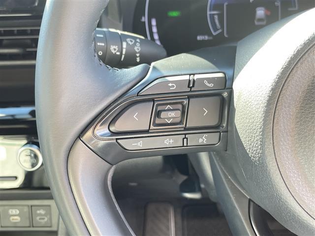 ヤリスクロス ハイブリッドＺ　純正ディスプレイオーディオ　全方位カメラ　ＥＴＣ　前後ドライブレコーダー　パワーシート　ハンドルヒーター　前後コーナーセンサー　電子サイドブレーキ　オートホールド　ＢＳＭ　Ｂｌｕｅｔｏｏｔｈ　ＨＤＭＩ（9枚目）