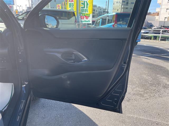 ヤリスクロス ハイブリッドＺ　純正ディスプレイオーディオ　全方位カメラ　ＥＴＣ　前後ドライブレコーダー　パワーシート　ハンドルヒーター　前後コーナーセンサー　電子サイドブレーキ　オートホールド　ＢＳＭ　Ｂｌｕｅｔｏｏｔｈ　ＨＤＭＩ（20枚目）