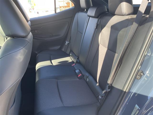 ヤリスクロス ハイブリッドＺ　純正ディスプレイオーディオ　全方位カメラ　ＥＴＣ　前後ドライブレコーダー　パワーシート　ハンドルヒーター　前後コーナーセンサー　電子サイドブレーキ　オートホールド　ＢＳＭ　Ｂｌｕｅｔｏｏｔｈ　ＨＤＭＩ（22枚目）