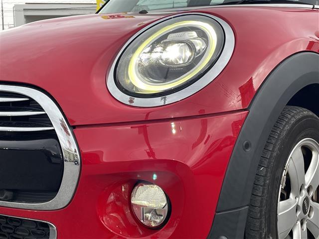 ＭＩＮＩ クーパーＤ　内地仕入　ナビ　Ｂｌｕｅｔｏｏｔｈ　バックカメラ　コーナーセンサー　１５インチアルミホイール　スマートキー　ＬＥＤヘッドライト　フォグライト　純正ドライブレコーダー（前後タイプ）　ステアリングスイッチ（32枚目）