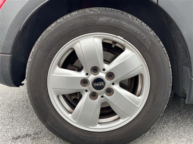 ＭＩＮＩ クーパーＤ　内地仕入　ナビ　Ｂｌｕｅｔｏｏｔｈ　バックカメラ　コーナーセンサー　１５インチアルミホイール　スマートキー　ＬＥＤヘッドライト　フォグライト　純正ドライブレコーダー（前後タイプ）　ステアリングスイッチ（40枚目）