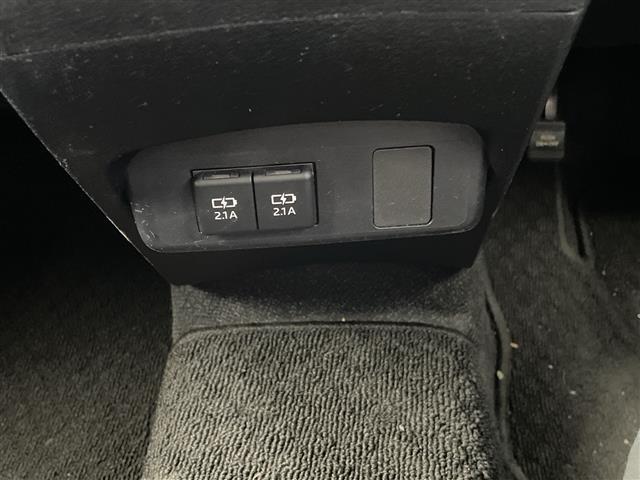 店舗にて現車の確認もいただけますので、お電話で在庫のご確認の上是非ご来店くださいませ！！！／／／／