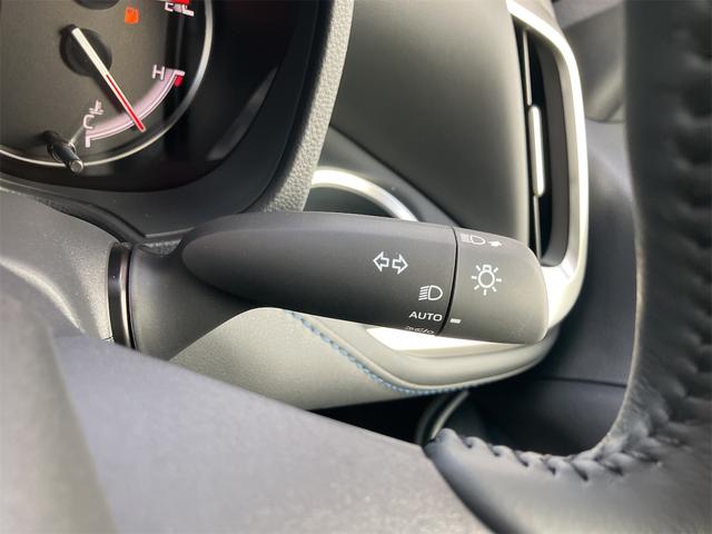 オートライト機能付きなのでつけ忘れや消し忘れの心配もありません。