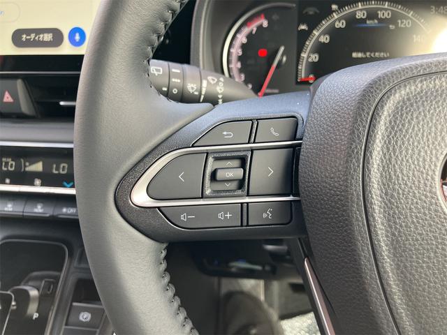 オートマチックハイビームが搭載されており、ハイビームとロービームを自動で切替え、夜間の歩行者などの早期発見をサポートします。