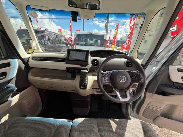 運転者にとっては日々使用することとなる運転席です。運転席が快適だと運転に集中することができますね。