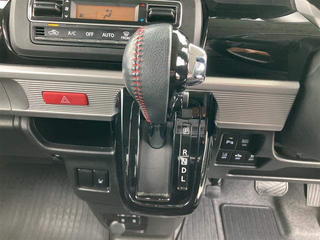 発進時や後退時に必ず操作するレバーです。操作のしやすさが肝になってきます。ぜひ一度体感してください。