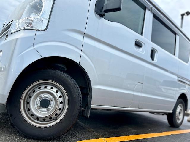 タイヤサイズ（前）	１４５／８０Ｒ１２　８０／７８Ｎ　ＬＴタイヤサイズ（後）	１４５／８０Ｒ１２　８０／７８Ｎ　ＬＴ