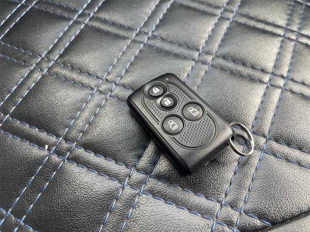 当店のお車をご覧いただきましてありがとうございます。お車についてのご質問やお見積りのご依頼、ご購入にあたってのご相談などお気軽にお問い合わせ下さい！