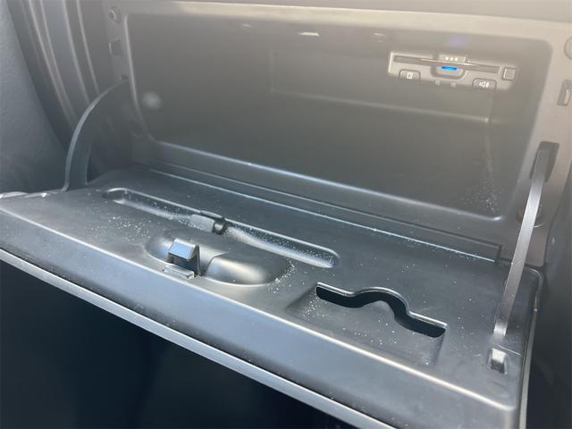 ご覧いただきありがとうございます♪気になったお車がありましたらお気軽にお電話をください♪