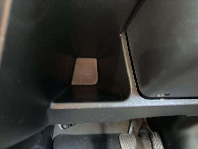 ご覧いただきありがとうございます♪気になったお車がありましたらお気軽にお電話をください♪