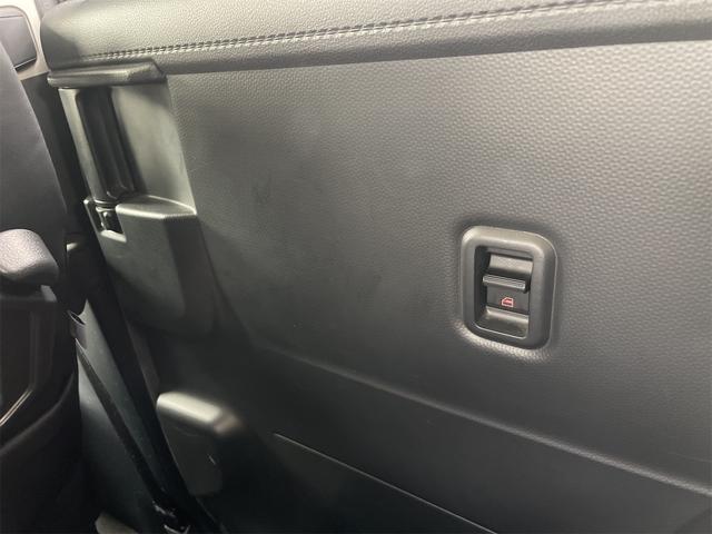 当店のお車をご覧いただきましてありがとうございます。お車についてのご質問やお見積りのご依頼、ご購入にあたってのご相談などお気軽にお問い合わせ下さい!