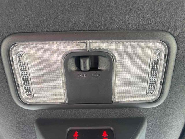 当店のお車をご覧いただきましてありがとうございます。お車についてのご質問やお見積りのご依頼、ご購入にあたってのご相談などお気軽にお問い合わせ下さい！