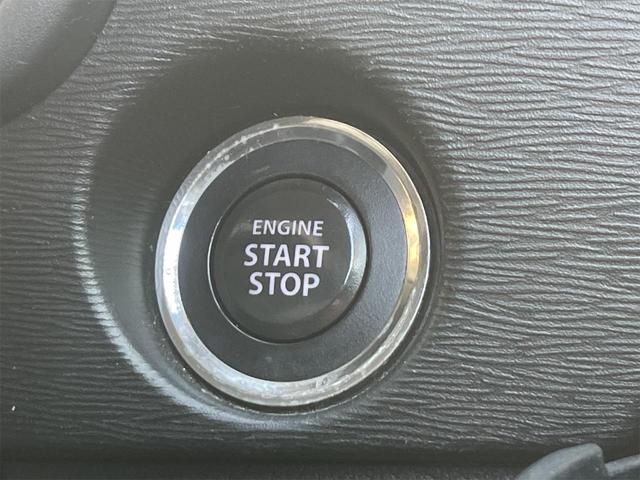 キーを携帯しているだけで、エンジンの始動が可能な装備です。プッシュスタートですのでエンジンの始動もボタンを押すだけです