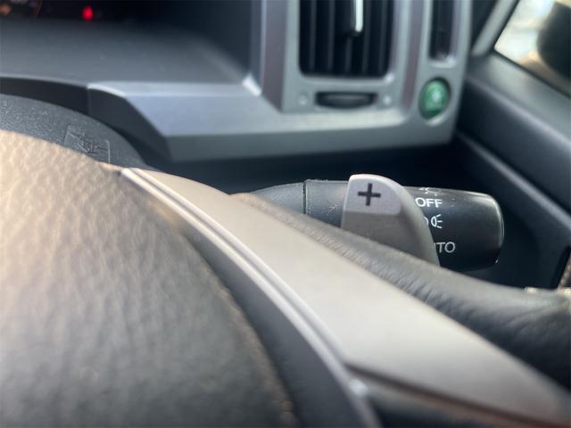 ステップワゴンスパーダ Z ETC バックカメラ TV オートクルーズコントロール 両側電動スライドドア オートライト HID スマートキー アイドリングストップ 電動格納ミラー 後席モニター 3列シート CVT アルミホイール(26枚目)