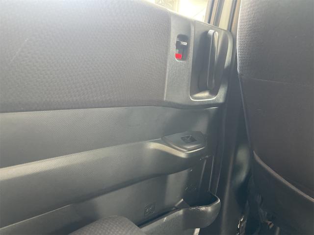 ステップワゴンスパーダ Z ETC バックカメラ TV オートクルーズコントロール 両側電動スライドドア オートライト HID スマートキー アイドリングストップ 電動格納ミラー 後席モニター 3列シート CVT アルミホイール(40枚目)