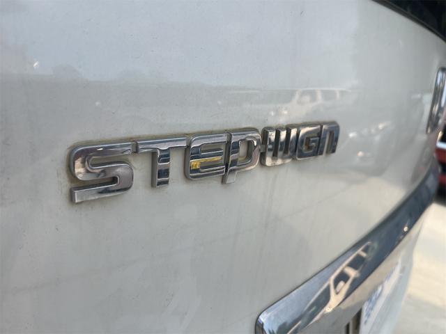 ステップワゴンスパーダ Z ETC バックカメラ TV オートクルーズコントロール 両側電動スライドドア オートライト HID スマートキー アイドリングストップ 電動格納ミラー 後席モニター 3列シート CVT アルミホイール(49枚目)
