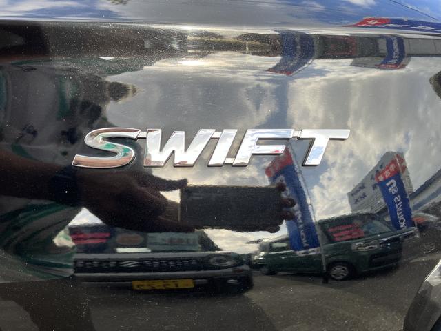 走る喜びを最大限に引き出すデザインと機能性を両立したドライバーズスペースを実現！是非店頭でご覧ください♪