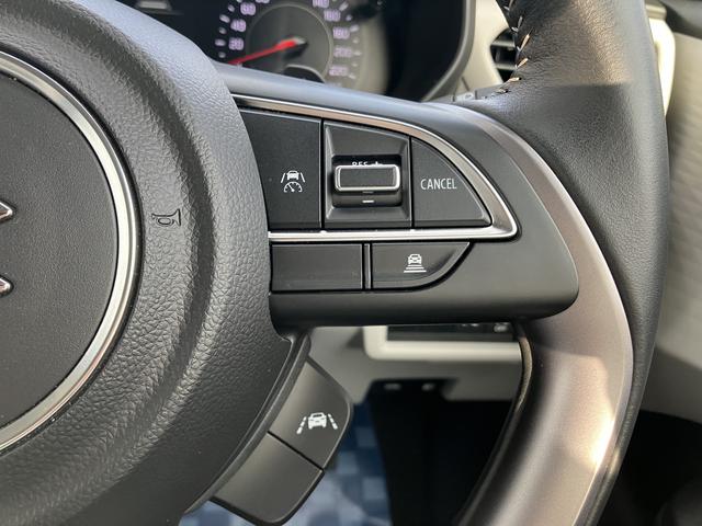 【アダプティブクルーズコントロール】設定した速度での走行や適切な車間距離を保ちながら先行車を追従することで、運転操作の負担を軽減します♪