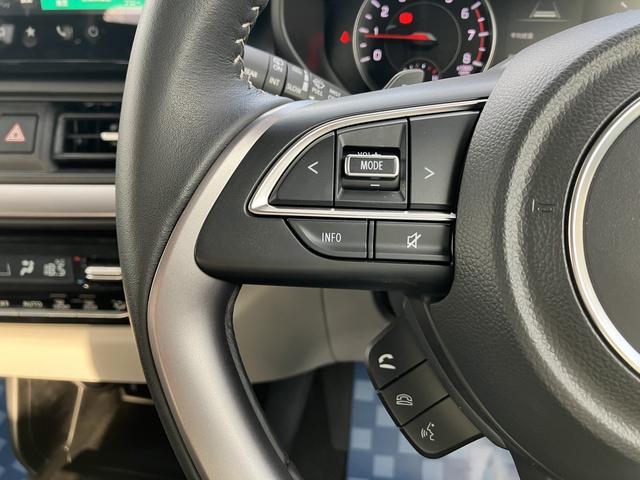 運転中に、前方から目線をそらすことなくお手元でオーディオ等の操作が可能な便利機能です♪安心快適なドライブを演出してくれますね（＊＾＿＾＊）