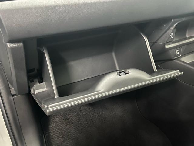 ＷＲ－Ｖ Ｚ＋　ワンオーナー、ホンダセンシング、ＡＣＣ、純正９インチナビ（フルセグ／Ｂｌｕｅｔｏｏｔｈ／ラジオ／バックカメラ／ＵＳＢ接続可／Ａｐｐｌｅ　ＣａｒＰｌａｙ／Ａｎｄｒｏｉｄ　Ａｕｔｏ）、前後方ソナーセンサー（41枚目）