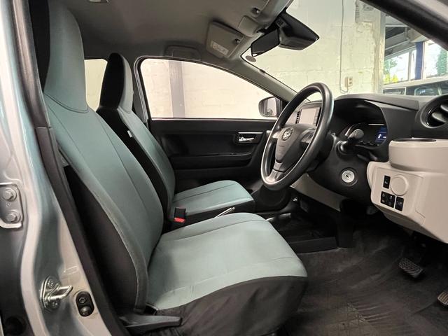 ●フロントシート:広々とした足回りの空間を確保した設計となっている為、ストレスない乗り心地を実現しております♪