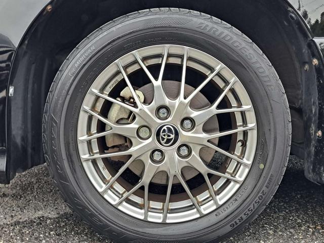ヴォクシー ハイブリッドＺＳ　ＯＰ５年保証対象車　ワンオーナー　両席シートヒーター　革巻きステアリング　クルーズコントロール　オートリトラウィンカーミラー　オートライト（56枚目）