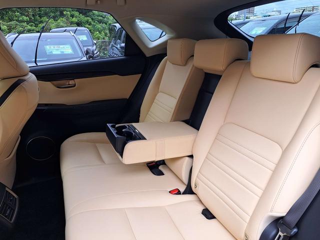 ＮＸ ＮＸ２００ｔ　Ｉパッケージ　ＯＰ５年保証対象車　純正メモリーナビ　バックカメラ　コーナーセンサー　電動リアゲート　ＥＴＣ（50枚目）