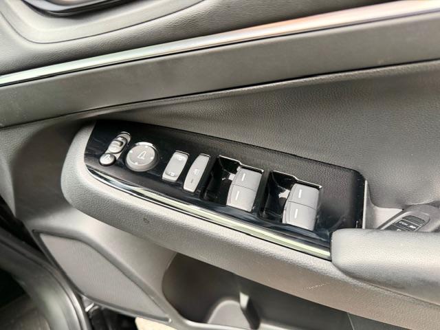 ヴェゼル ｅ：ＨＥＶ　Ｚ　ＯＰ１０年保証対象車　純正ナビ　パワーバックドア　ハーフレザー　ドラレコ前後　コーナーセンサー　電動パーキング　ブレーキホールド　置くだけ充電　レーダークルーズコントロール　シートヒーター　ＢＳＭ（30枚目）