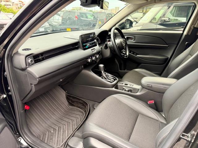ヴェゼル ｅ：ＨＥＶ　Ｚ　ＯＰ１０年保証対象車　純正ナビ　パワーバックドア　ハーフレザー　ドラレコ前後　コーナーセンサー　電動パーキング　ブレーキホールド　置くだけ充電　レーダークルーズコントロール　シートヒーター　ＢＳＭ（33枚目）