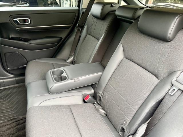 ヴェゼル ｅ：ＨＥＶ　Ｚ　ＯＰ１０年保証対象車　純正ナビ　パワーバックドア　ハーフレザー　ドラレコ前後　コーナーセンサー　電動パーキング　ブレーキホールド　置くだけ充電　レーダークルーズコントロール　シートヒーター　ＢＳＭ（36枚目）