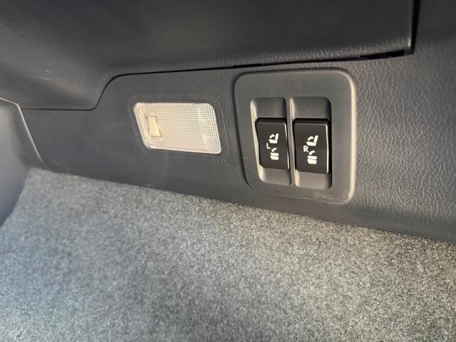 「お問合せはユーポスコザ店まで／０９８－９３４－８２７７お待ちしております」