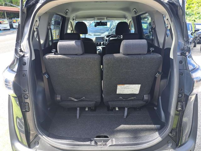 荷室スペースも広々高さもあり、広く使うことが可能です！