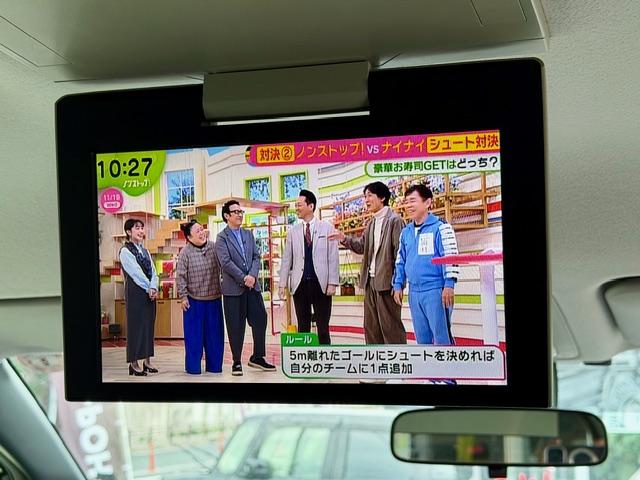 お子様に大人気フリップダウンモニター