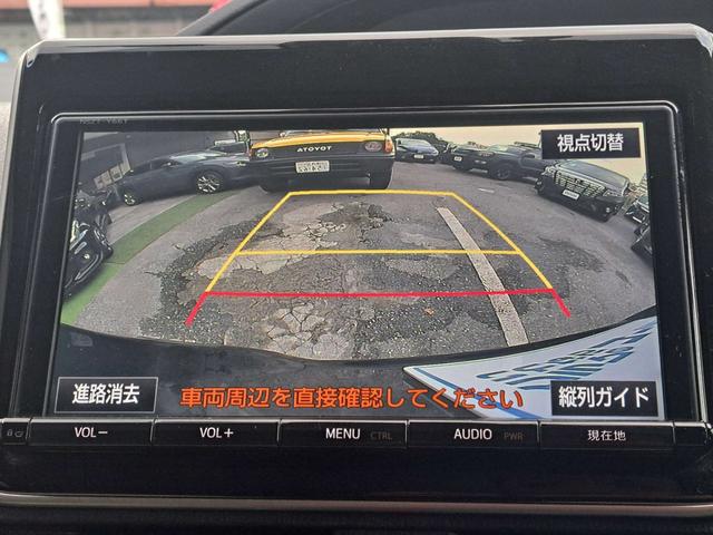 慣れない場所での駐車も安心のバックカメラ付き