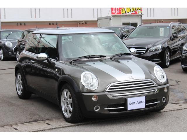 ＭＩＮＩ クーパー　パークレーン　ワンオーナー車　走行４万キロ以下　レザーシート　ＥＴＣ　純正オーディオ　スペアキー　本土仕入れ（4枚目）