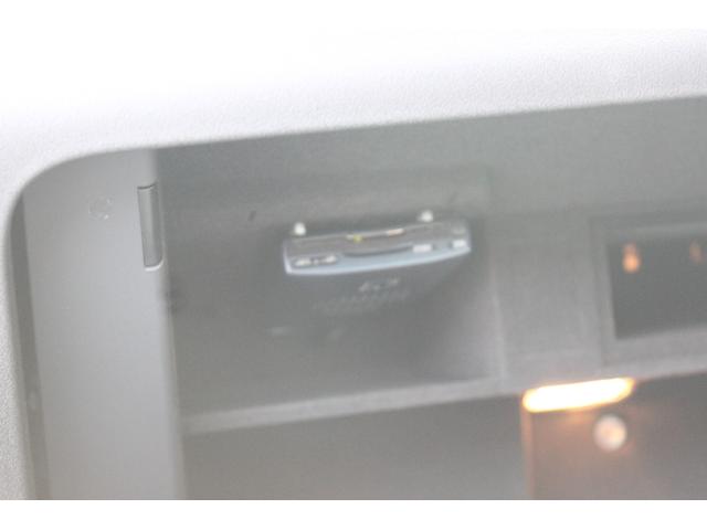 ２．０ＴＦＳＩ　ディーラー車　盗難防止システム　衝突安全ボディ　ＨＩＤヘッドライト　１８インチＡＷ　電動ミラー　レザーシート　パワーシート　ＥＴＣ　ＣＤ　ＤＶＤ　クルーズコントロール　パドルシフト　スペアキー(45枚目)