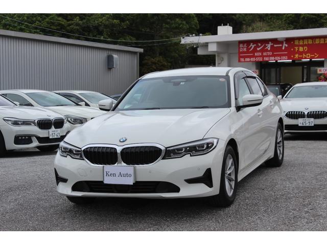 ３１８ｉ　ワンオーナー　ディーラー車　記録簿　禁煙車　ＬＥＤヘッド　パワーシート　ブラインドスポット　ＥＴＣ　バックカメラ　アイドリングストップ　Ｂｌｕｅｔｏｏｔｈ　スクリーンミラーリング　タイプＣ入力　ＵＳＢ(27枚目)