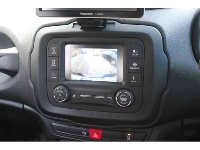 ジープ・レネゲード トレイルホーク　本土仕入れ　ディーラー車　ＥＴＣ　バックカメラ　Ｂｌｕｅｔｏｏｔｈ　パーキングセンサー　ポータブルナビ　ＵＳＢ　ＡＵＸ　ルーフレール（45枚目）