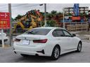 ３１８ｉ　ワンオーナー　ディーラー車　記録簿　禁煙車　ＬＥＤヘッド　パワーシート　ブラインドスポット　ＥＴＣ　バックカメラ　アイドリングストップ　Ｂｌｕｅｔｏｏｔｈ　スクリーンミラーリング　タイプＣ入力　ＵＳＢ(11枚目)